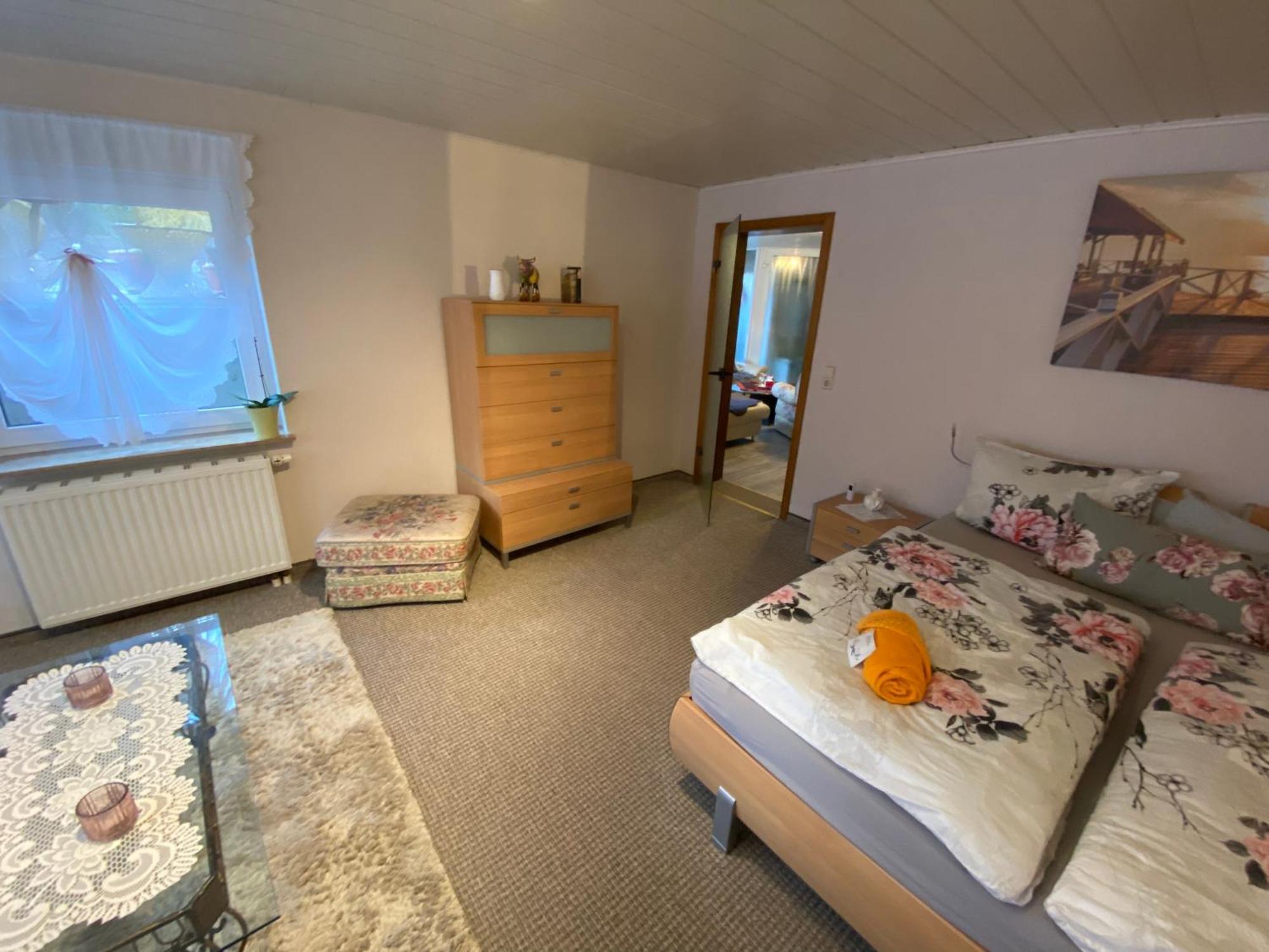 Grosse Helle Wohnung Am Wald In Bad Saarow Nahe Gruenheide Und Berlin Souterrain エクステリア 写真