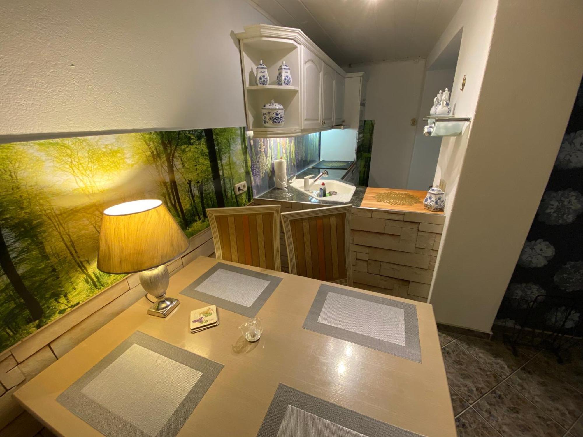 Grosse Helle Wohnung Am Wald In Bad Saarow Nahe Gruenheide Und Berlin Souterrain エクステリア 写真