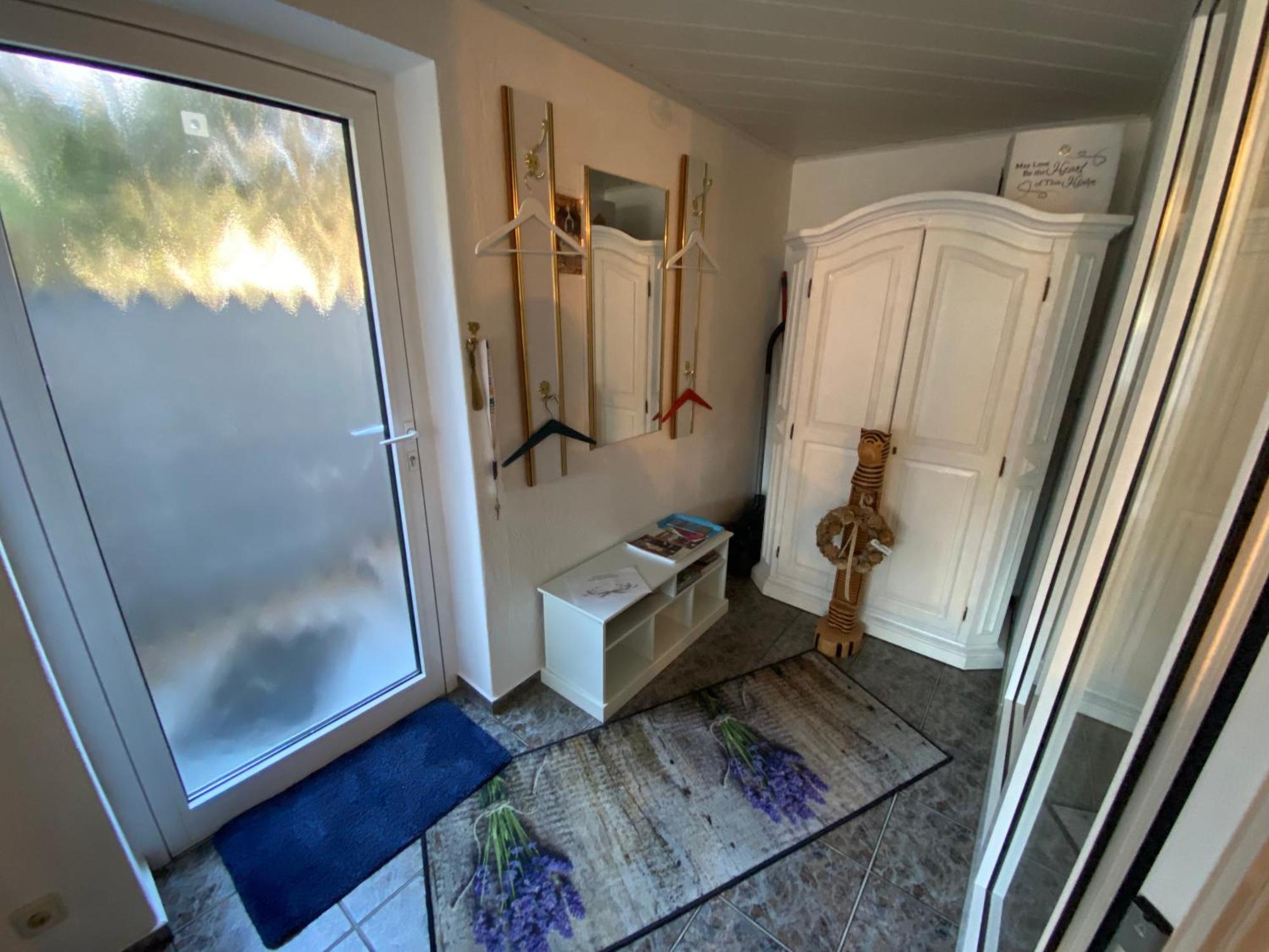 Grosse Helle Wohnung Am Wald In Bad Saarow Nahe Gruenheide Und Berlin Souterrain エクステリア 写真